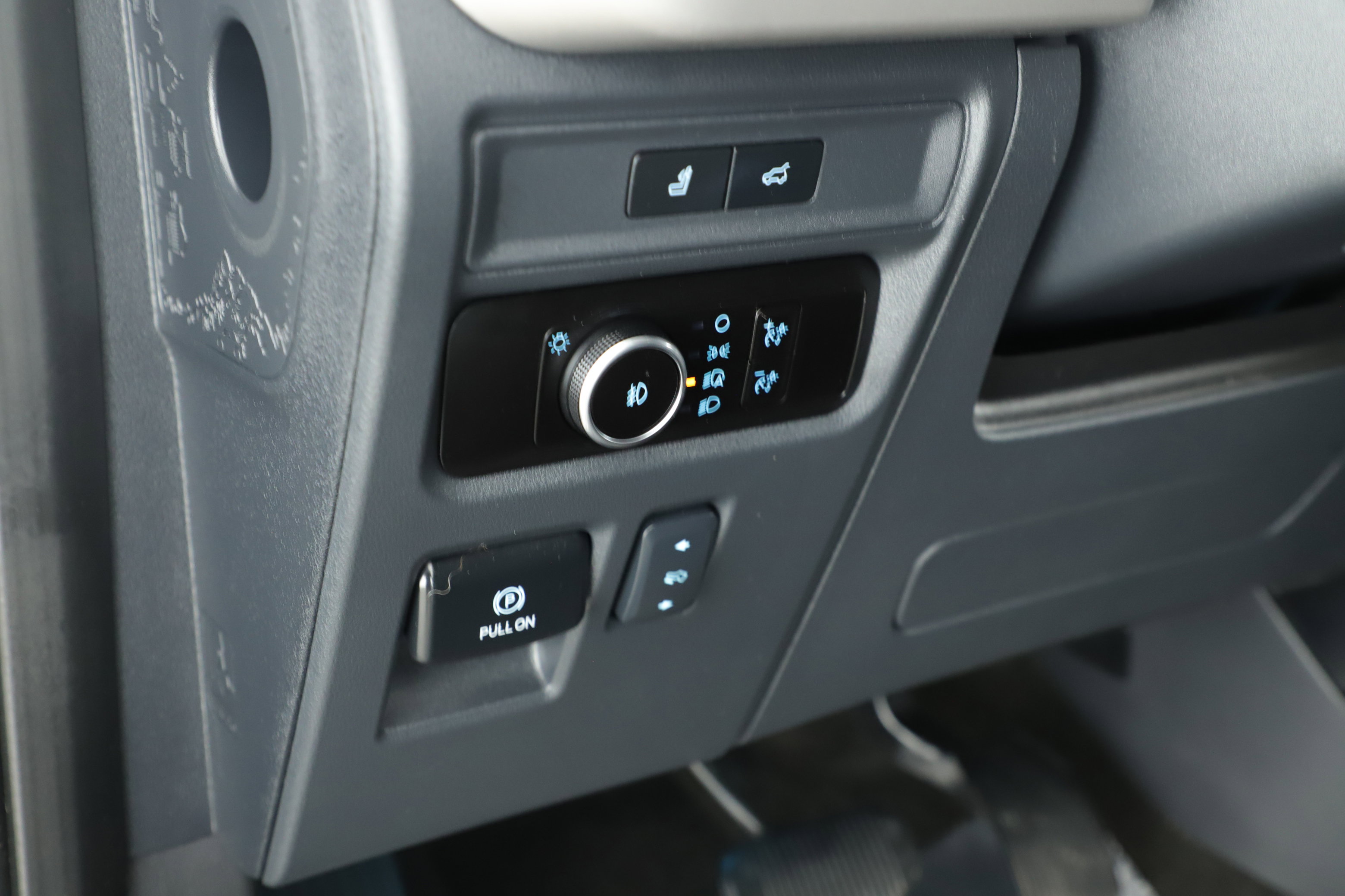 Used 2023 Ford Expedition Max XLT image 10