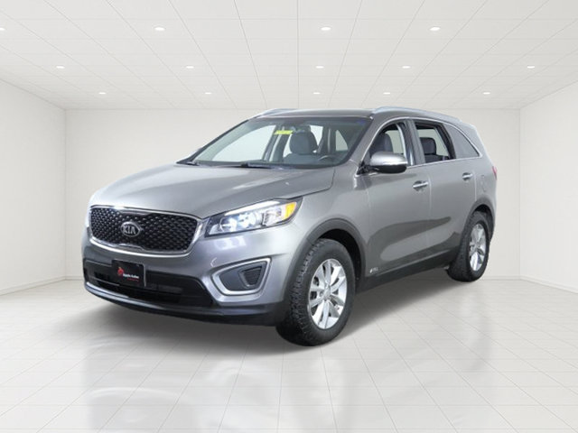 Used 2016 Kia Sorento AWD w/ LX Convenience Package image 2