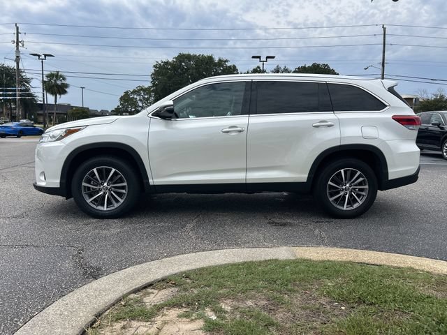 Used 2019 Toyota Highlander XLE FWD image 7