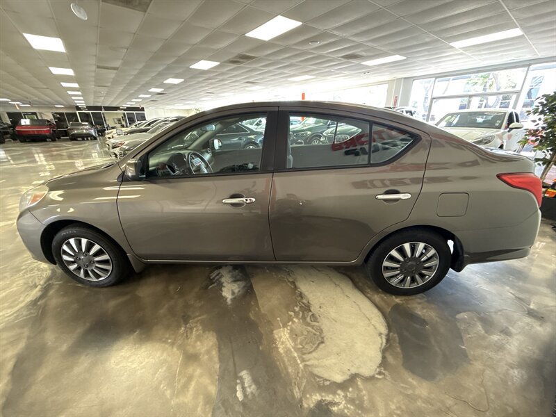 Used 2012 Nissan Versa SV w/ Convenience Pkg FWD image 6