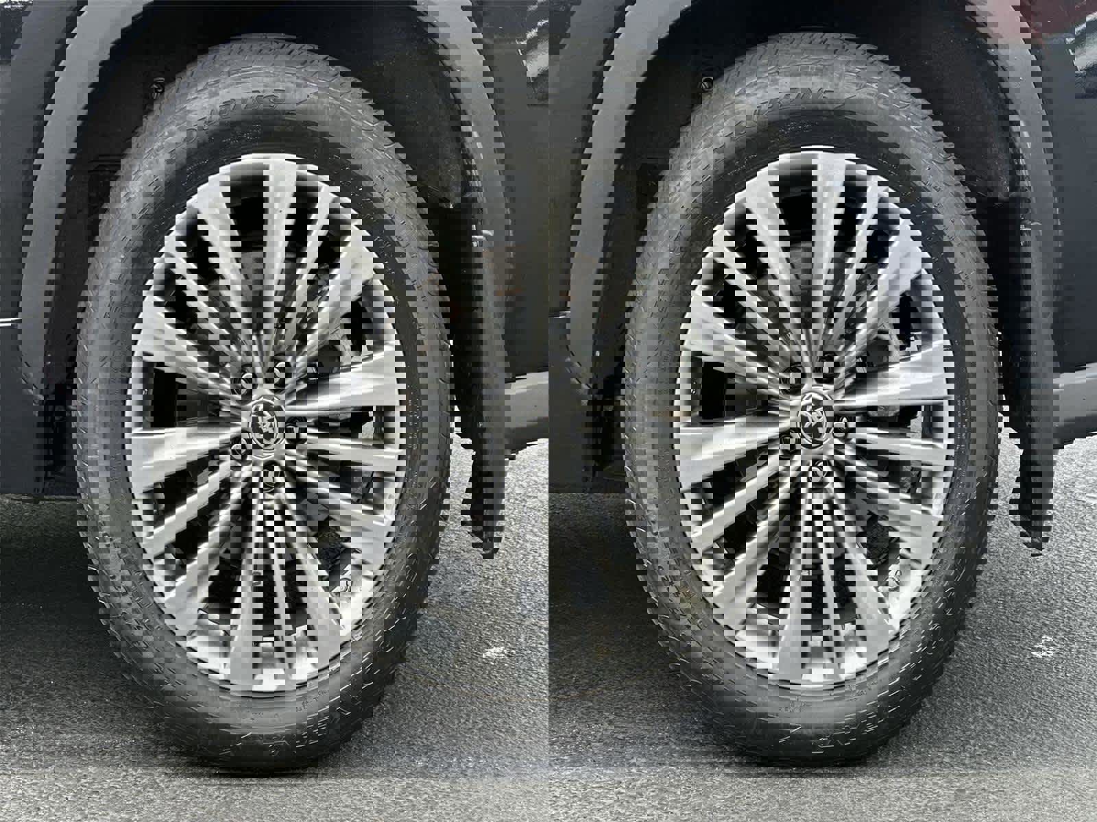 Used 2020 Toyota Highlander Platinum image 8