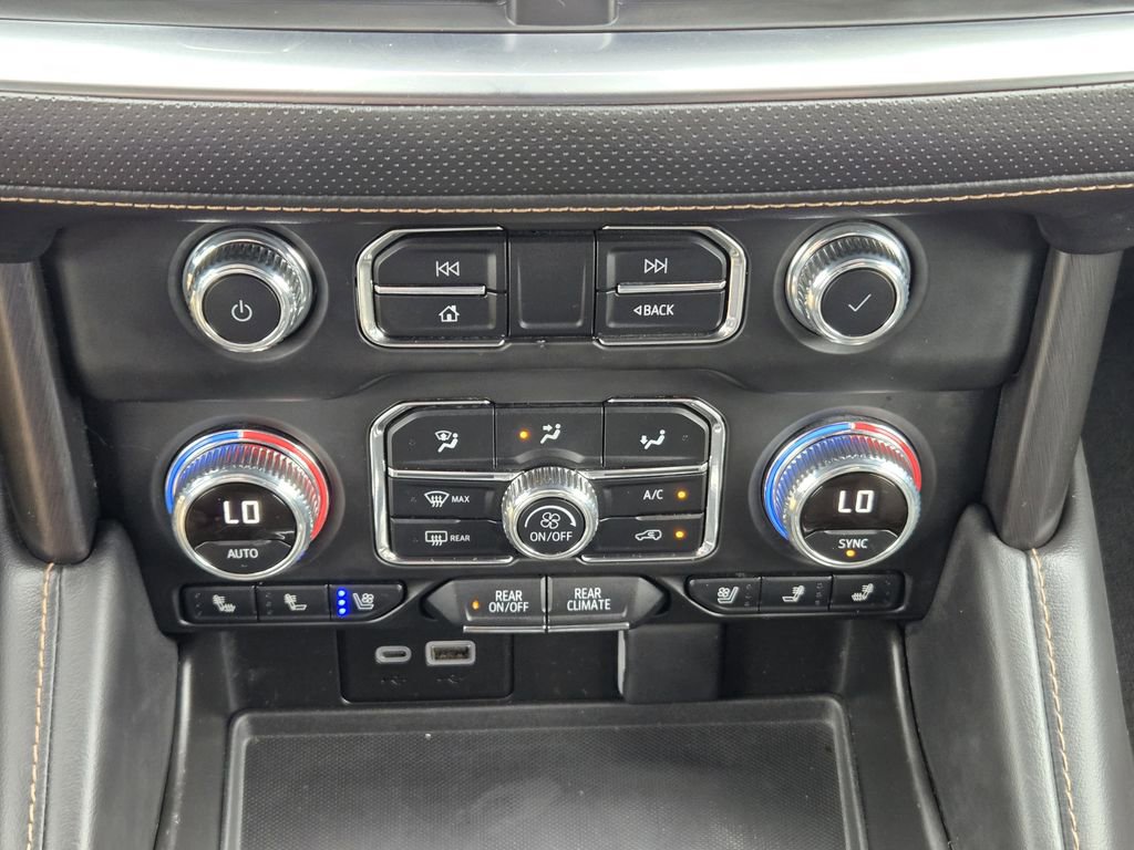 Used 2023 GMC Yukon AT4 AWD/4WD image 16