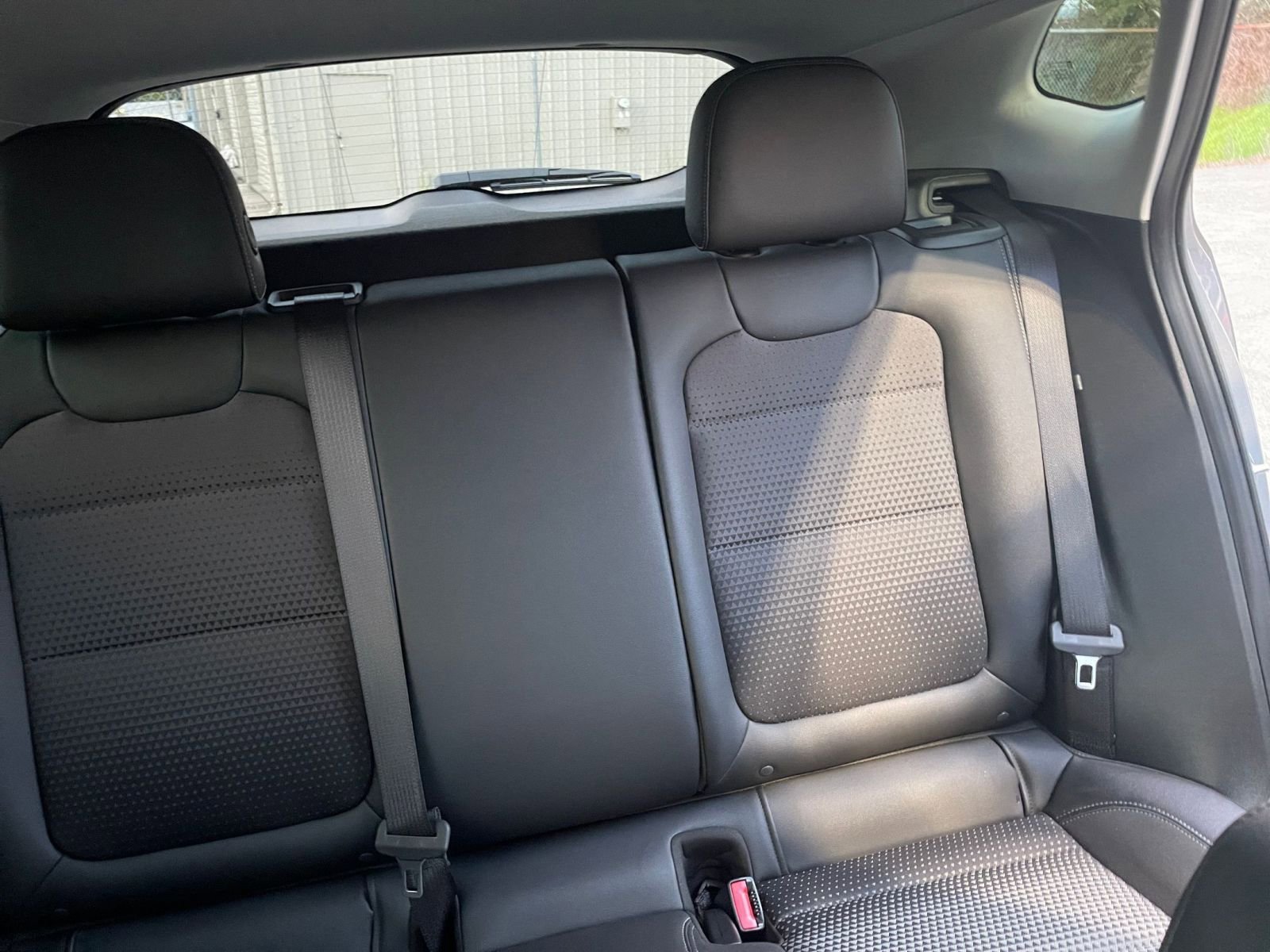 Used 2025 Chevrolet Trax LT image 35