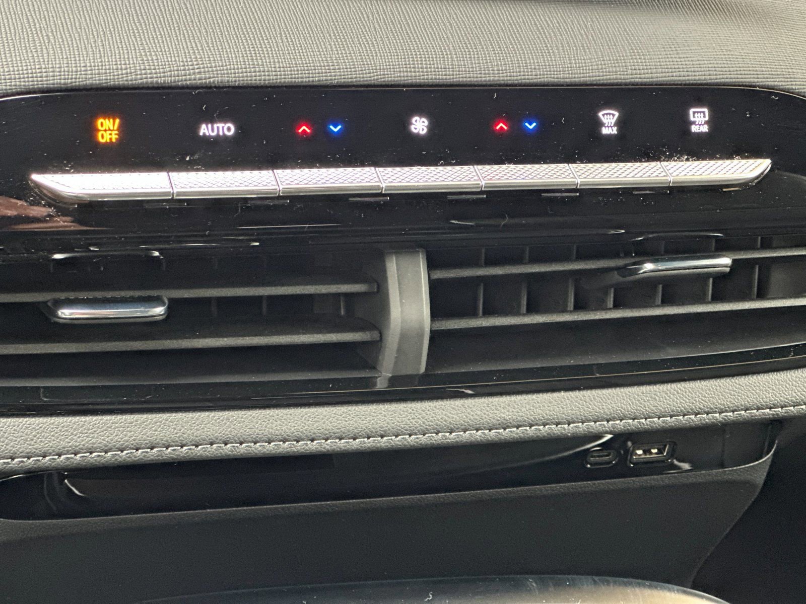 New 2026 Buick Enclave Sport Touring FWD image 22