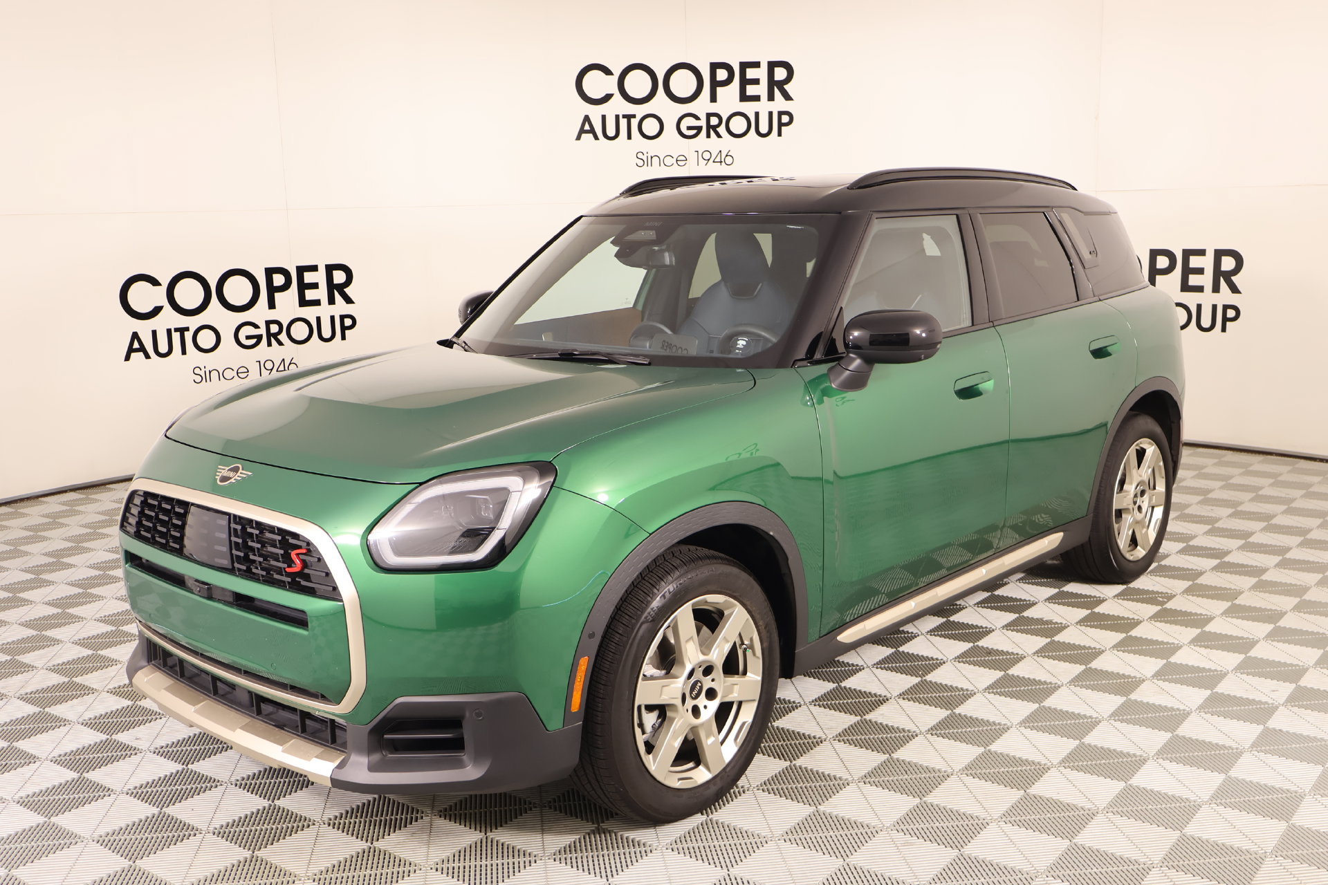 Certified 2025 MINI Cooper Countryman S AWD/4WD image 11