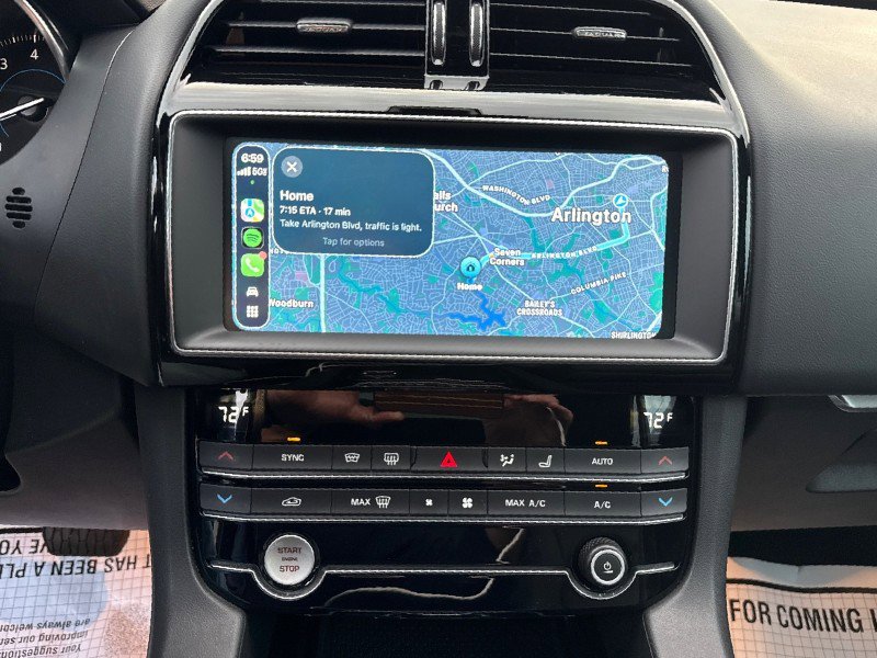 Used 2020 Jaguar F-PACE Premium image 25