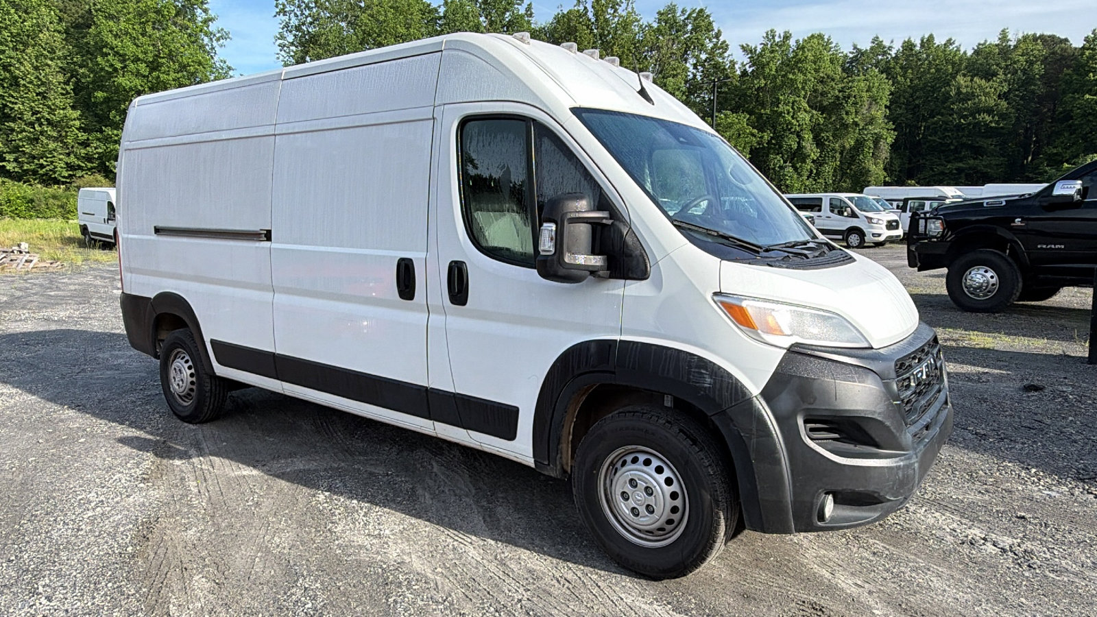 Used 2024 RAM ProMaster 2500 w/ Convenience Group FWD image 5