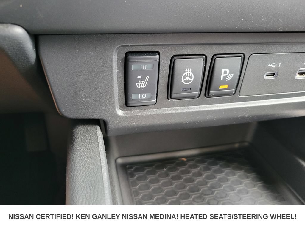 Certified 2025 Nissan Frontier SV w/ SV Convenience Package AWD/4WD image 28
