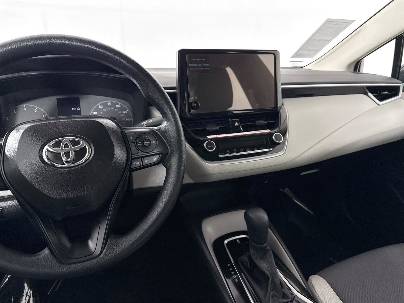 Certified 2025 Toyota Corolla LE FWD image 29