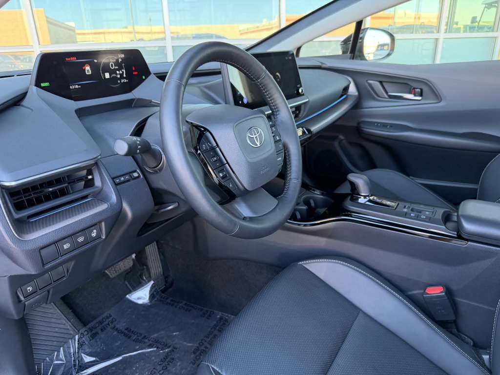 Used 2024 Toyota Prius XLE image 29