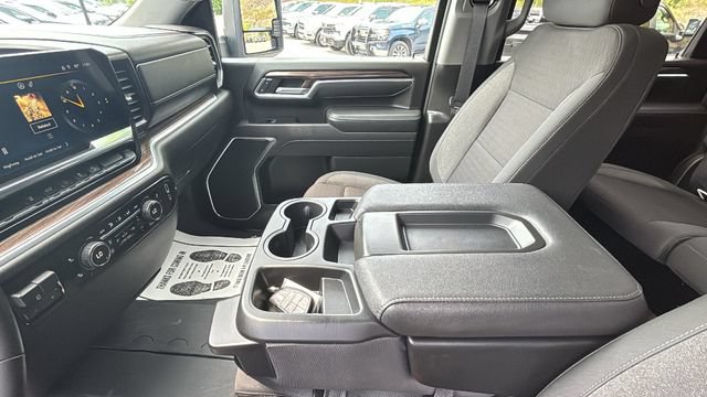 Used 2026 Chevrolet Silverado 2500 LT AWD/4WD image 16