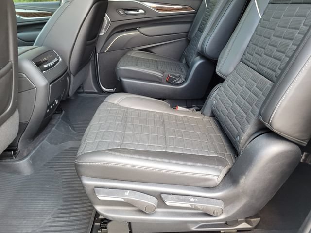 Used 2023 Cadillac Escalade ESV Premium Luxury Platinum w/ LPO, Floor Liner Package AWD/4WD image 26