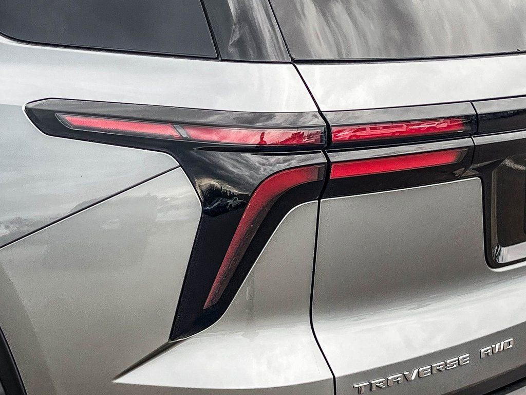 New 2026 Chevrolet Traverse LT w/ Enhanced Driving Package image 8
