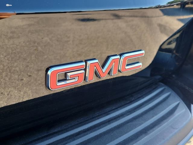Used 2025 GMC Yukon XL Denali AWD/4WD image 34