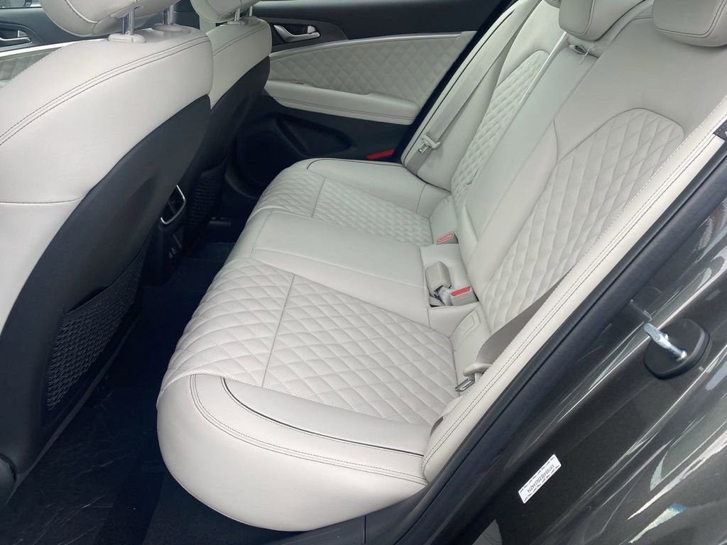 New 2025 Genesis G70 3.3T Advanced w/ Sport Prestige Package image 21