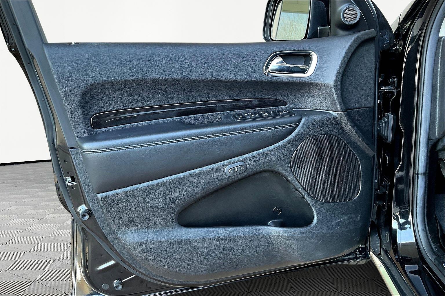 Used 2014 Dodge Durango Limited w/ Nav & Power Liftgate Group image 21