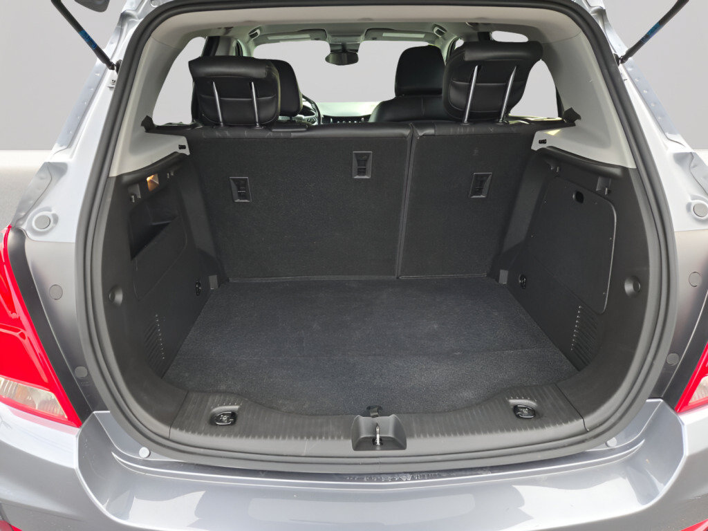 Certified 2019 Chevrolet Trax LT w/ LT Convenience Package FWD image 20