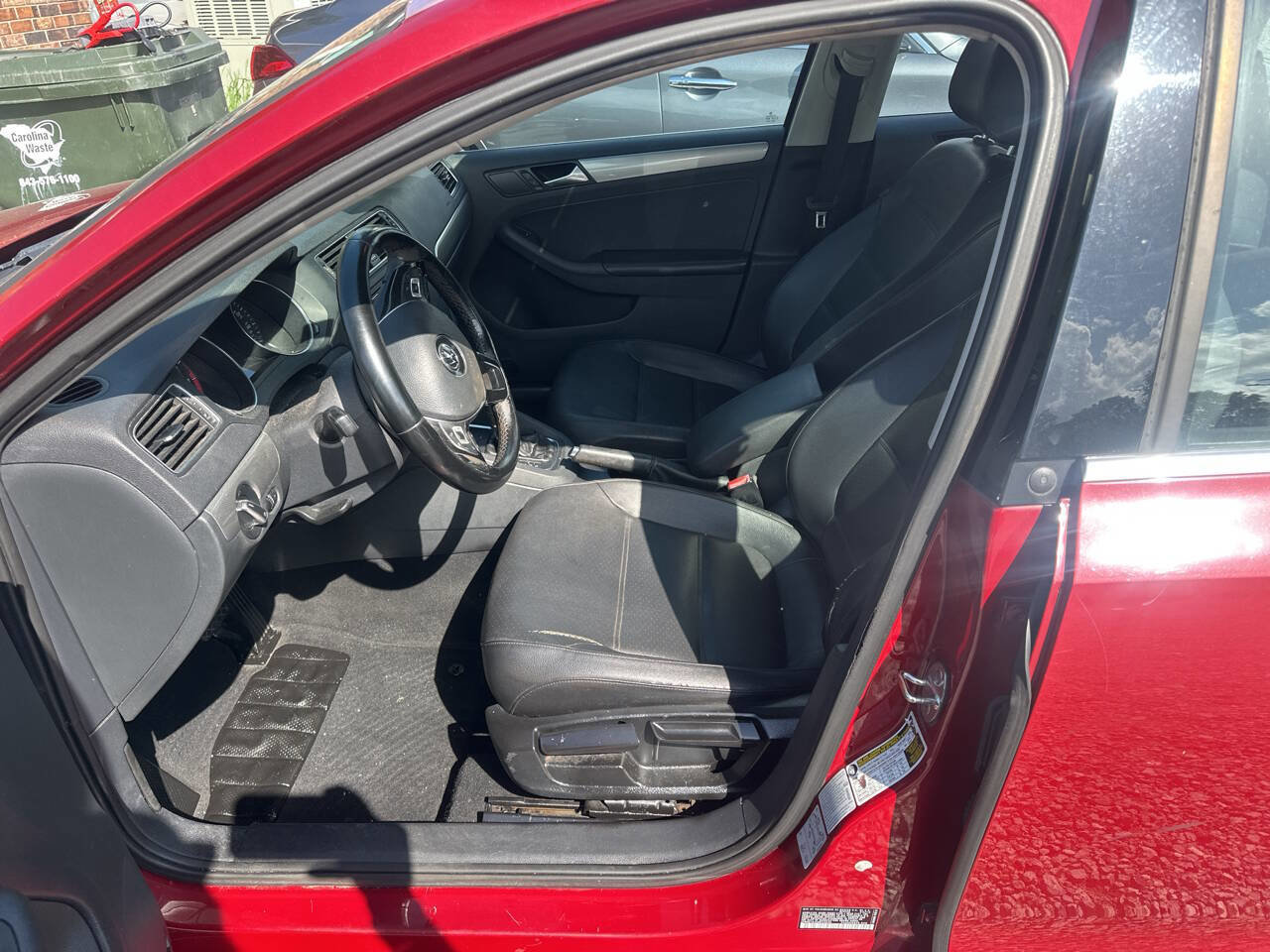 Used 2017 Volkswagen Jetta SE image 7