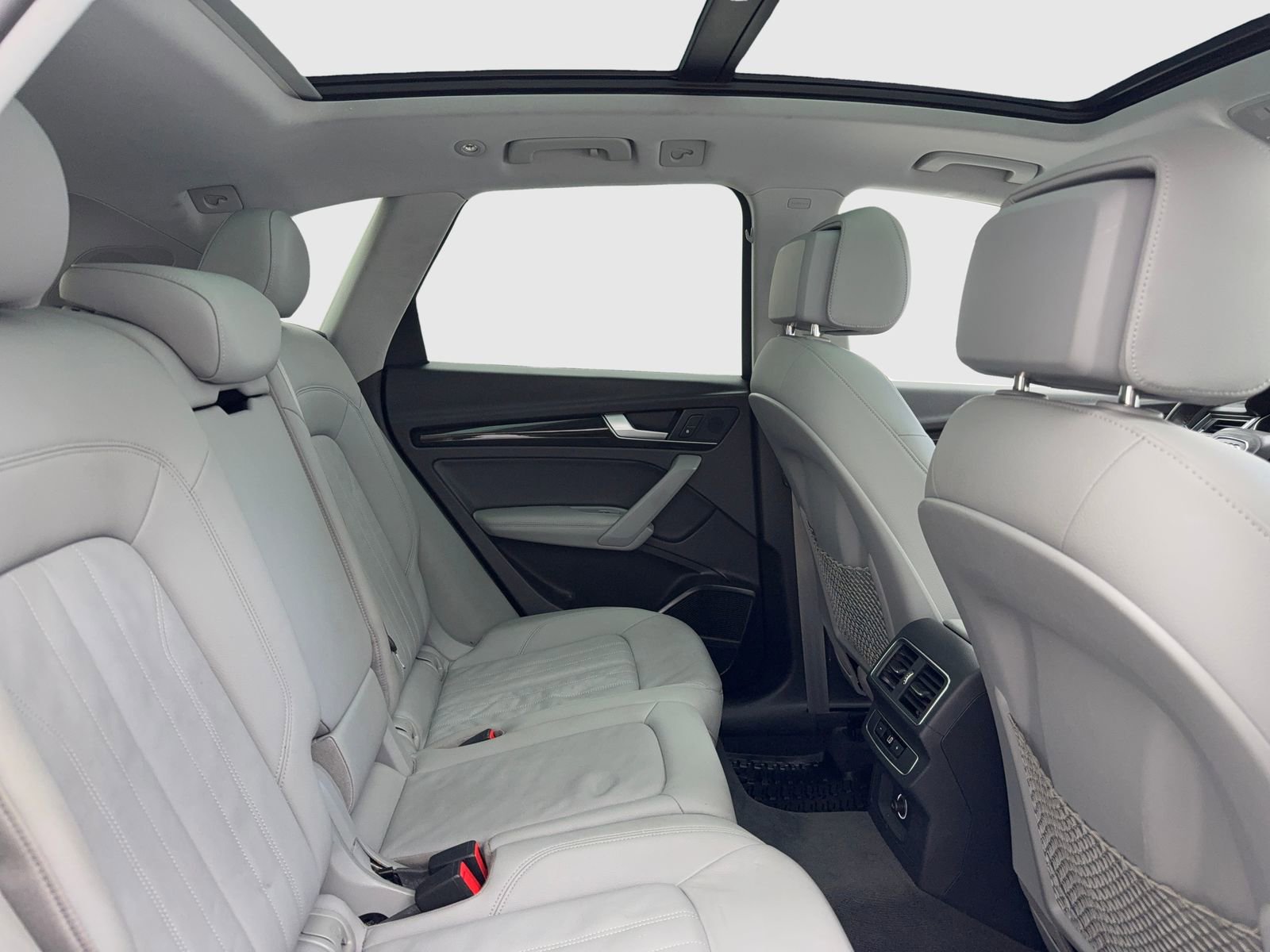 Used 2018 Audi Q5 Prestige w/ Prestige Package image 47