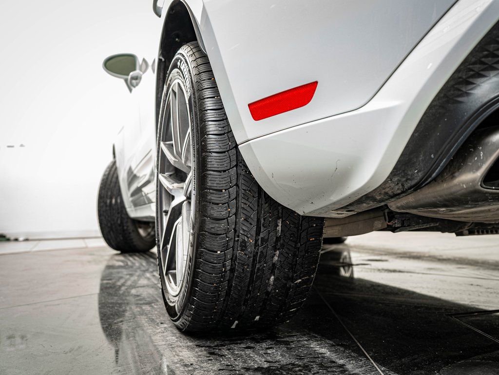 Certified 2025 Porsche Macan image 55