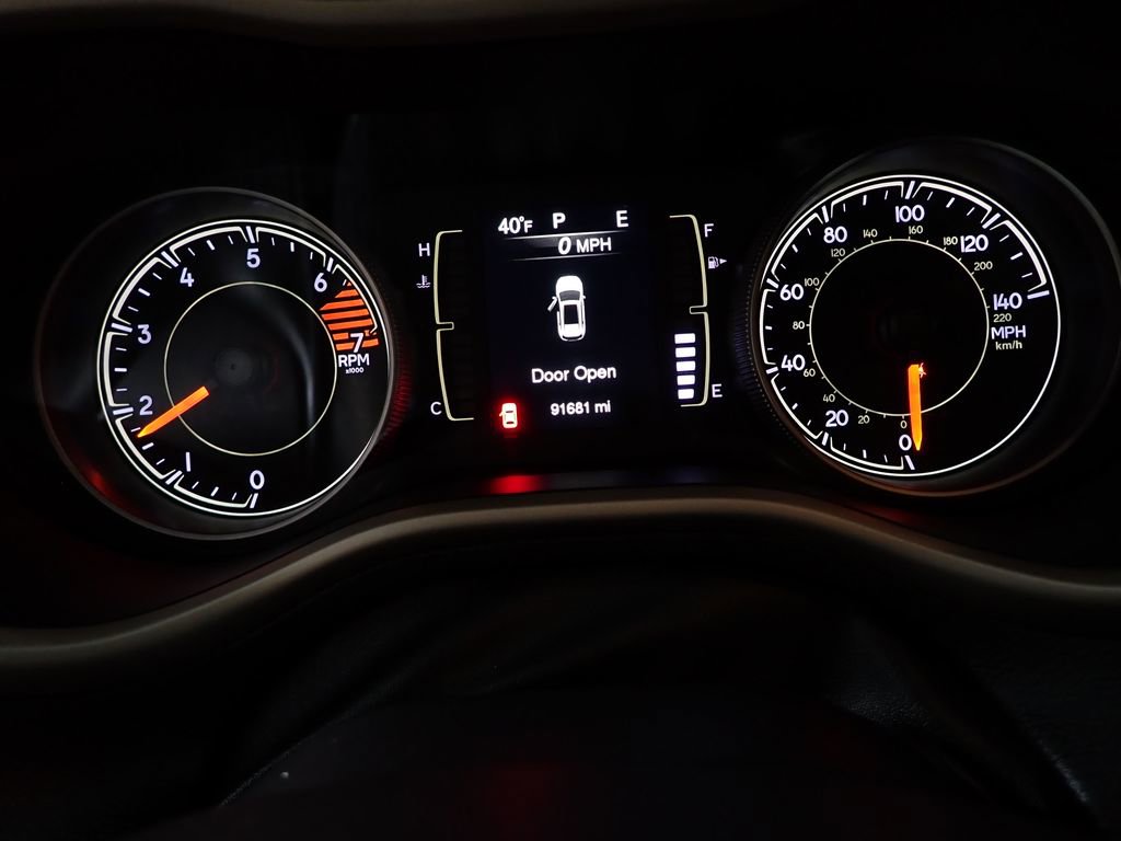 Used 2017 Jeep Cherokee Sport w/ Cold Weather Group image 28