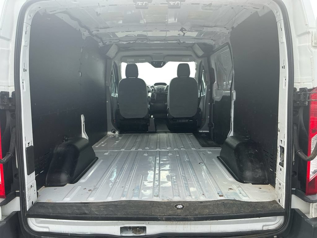 Used 2016 Ford Transit 250 130 Low Roof RWD image 24