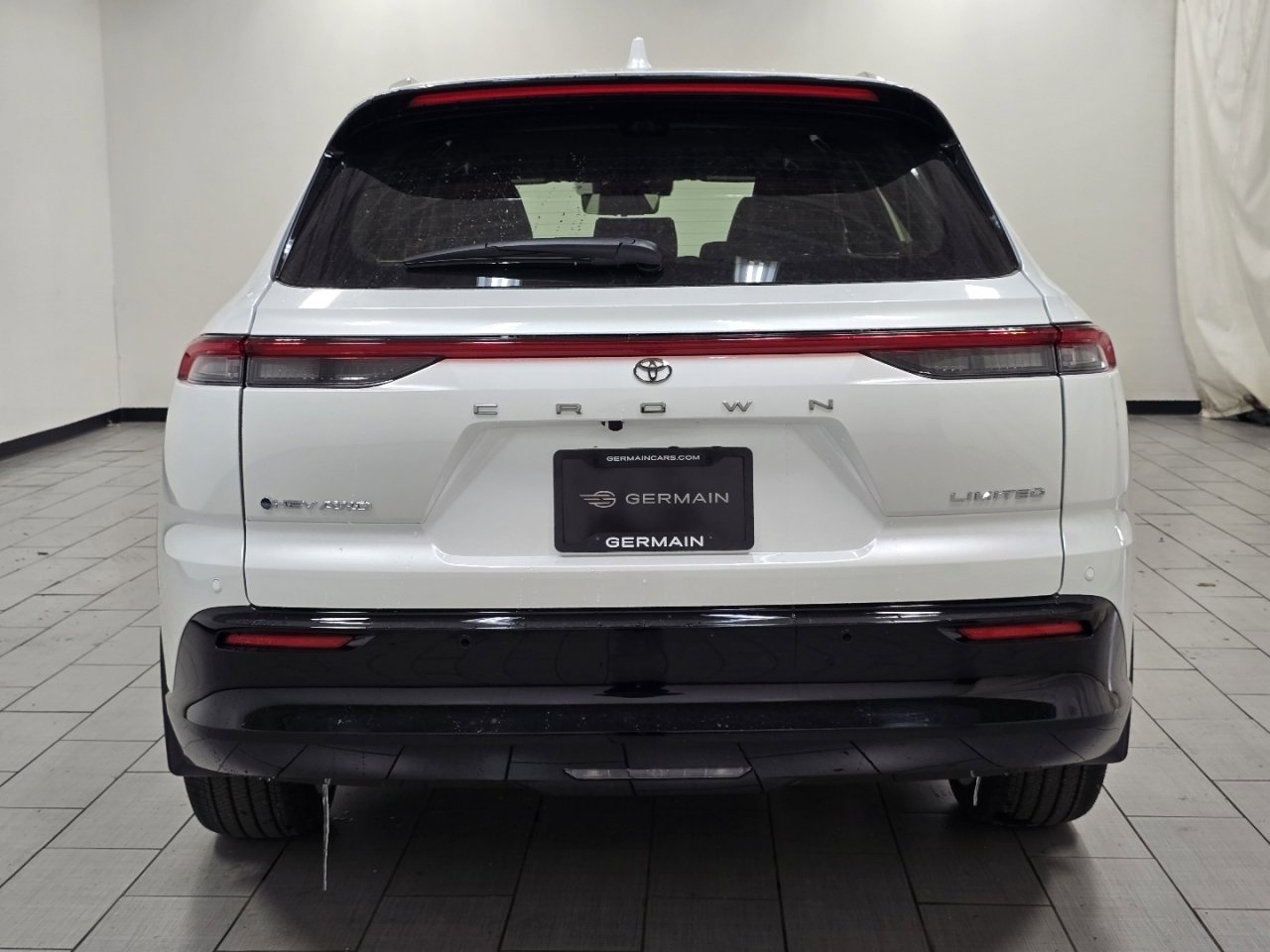 New 2025 Toyota Crown Signia image 17