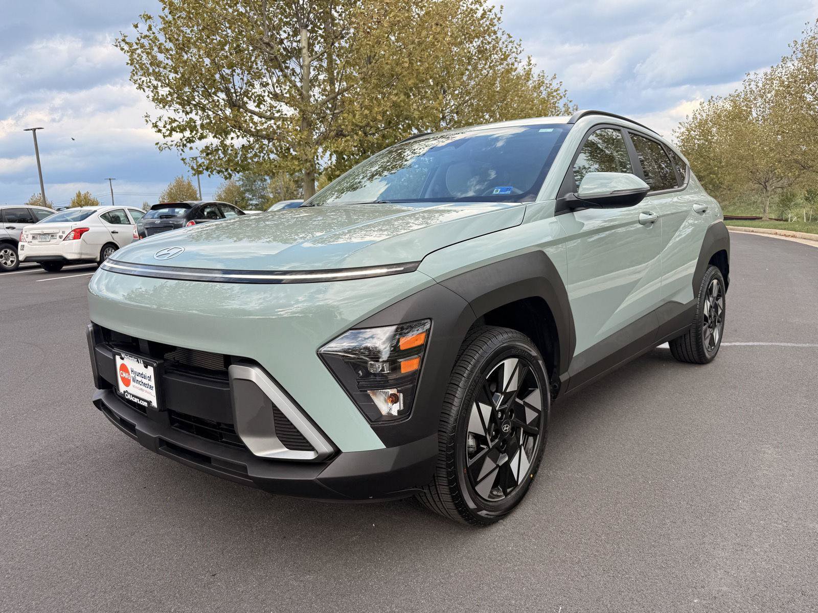 Used 2024 Hyundai Kona SEL AWD/4WD image 2