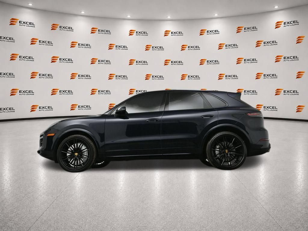 Used 2021 Porsche Cayenne Turbo w/ Premium Package Plus AWD/4WD image 49