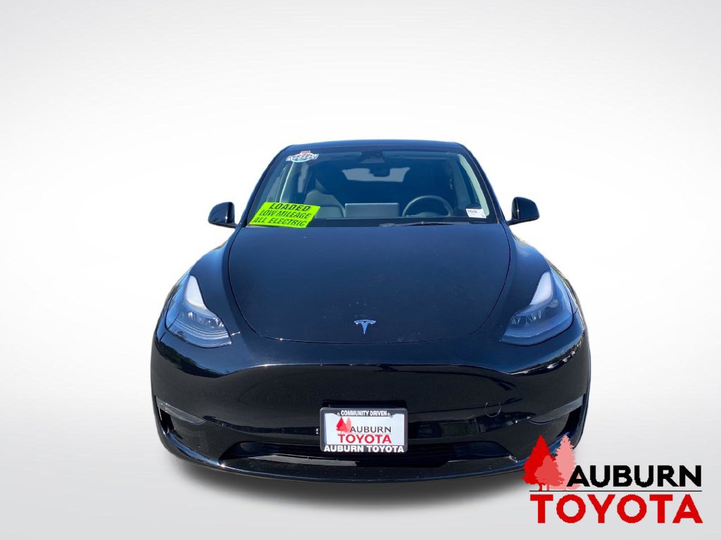 Used 2023 Tesla Model Y Long Range AWD/4WD image 2