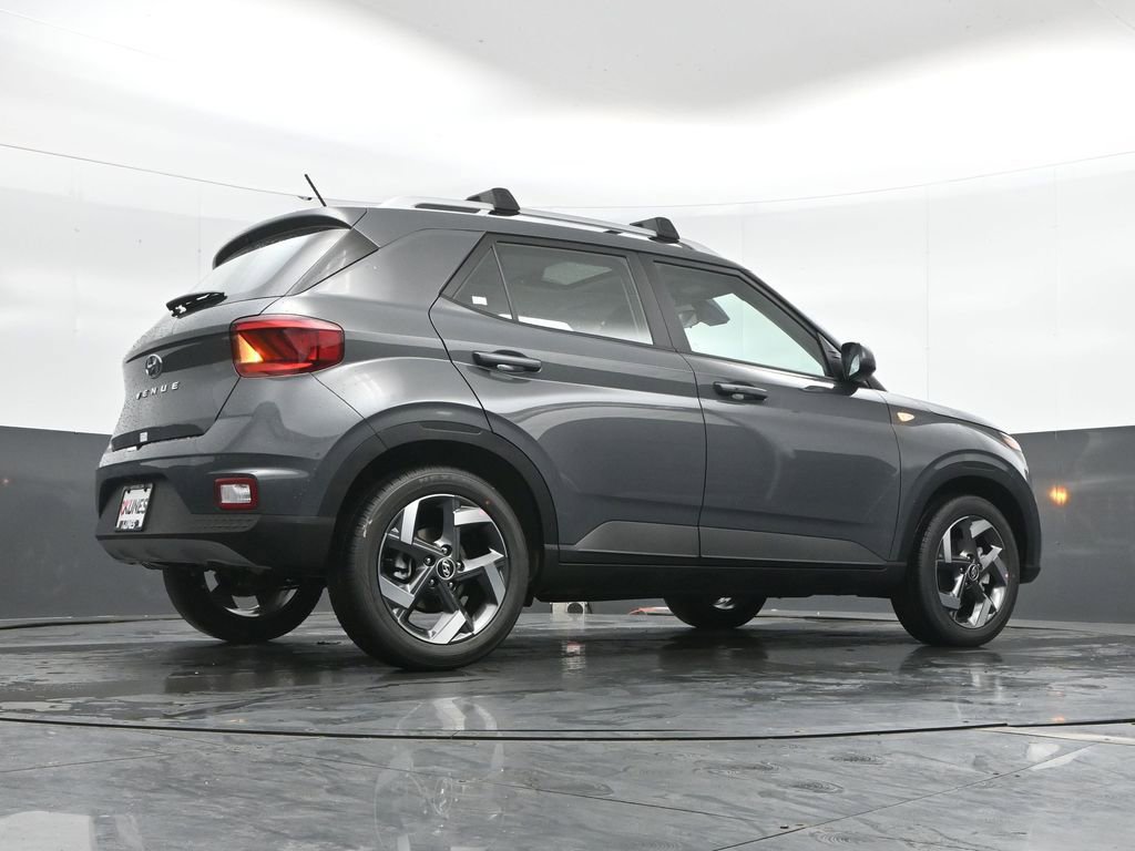 New 2026 Hyundai Venue SEL FWD image 43