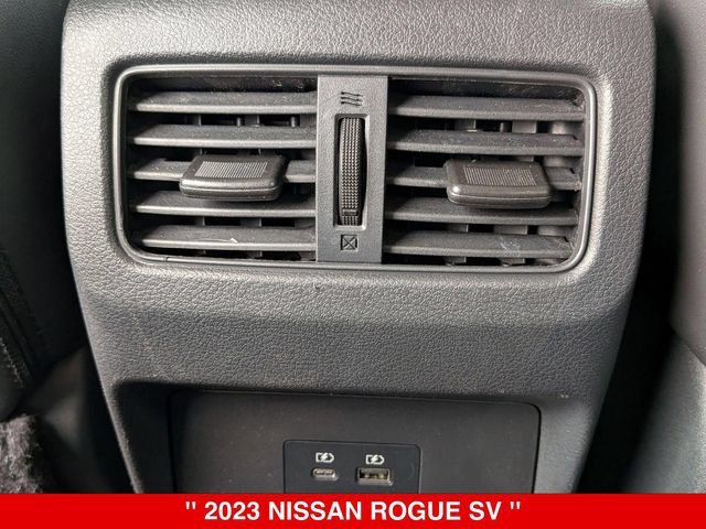 Used 2023 Nissan Rogue SV w/ SV Premium B Package AWD/4WD image 31