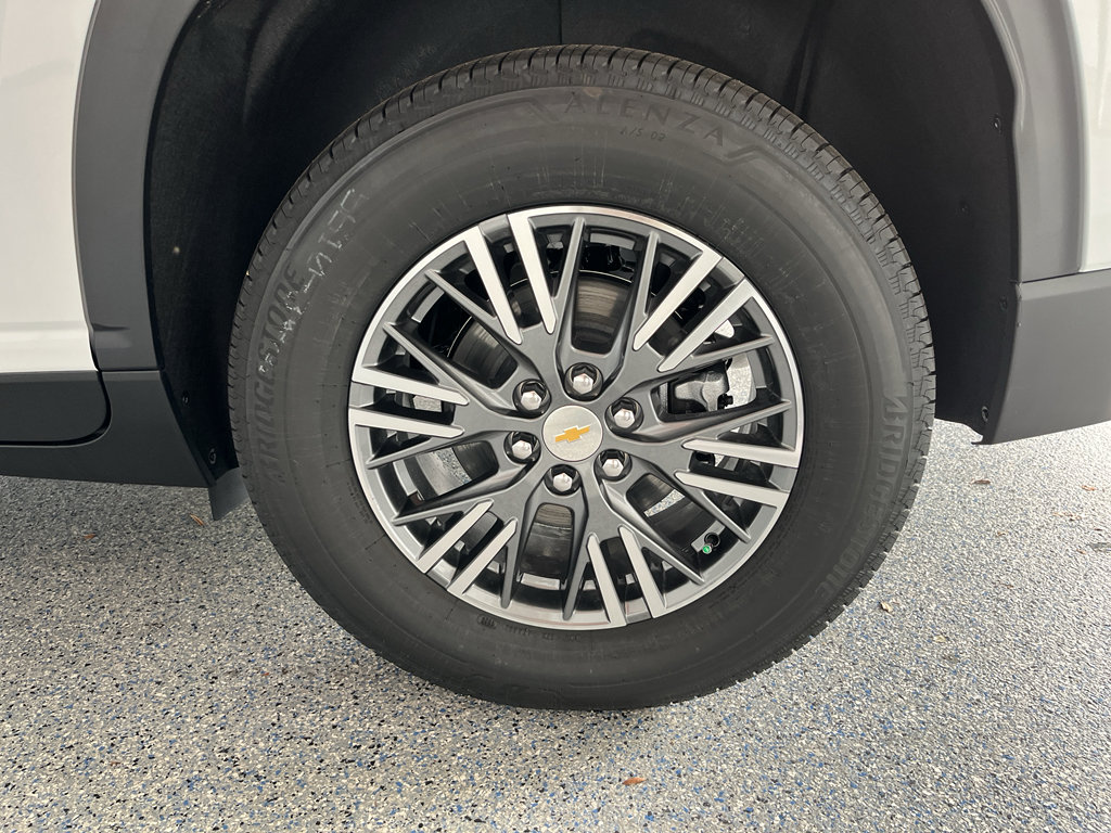 New 2026 Chevrolet Traverse LT FWD image 35