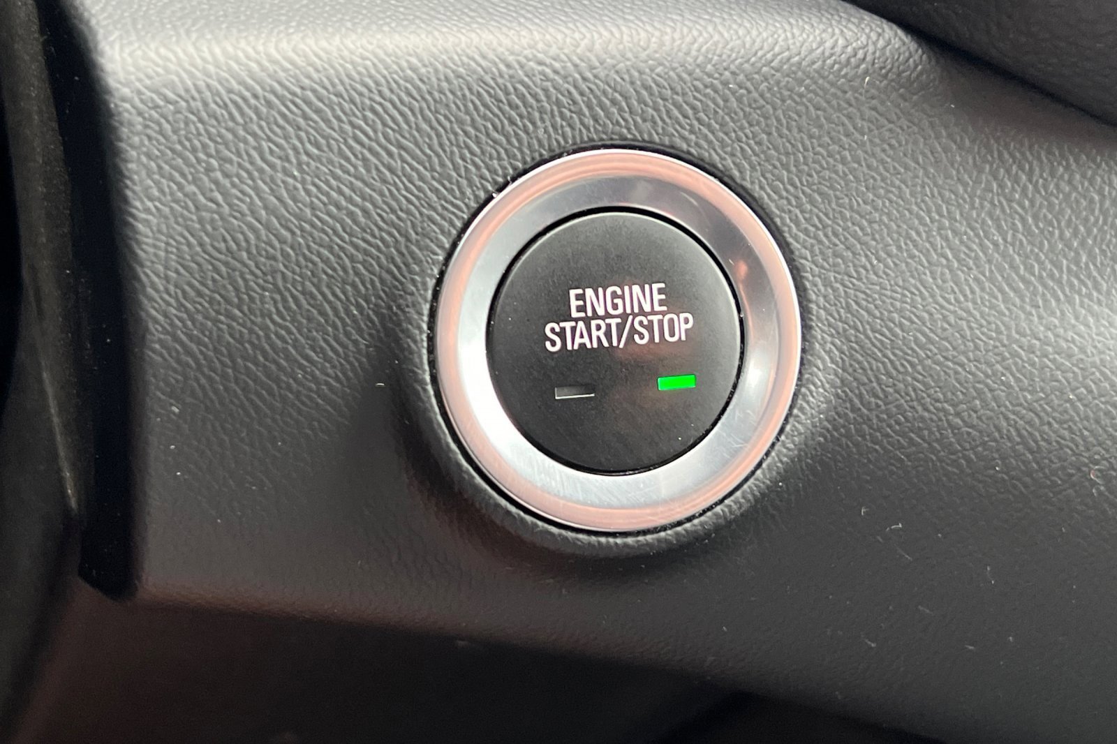 Used 2023 GMC Terrain SLT image 19