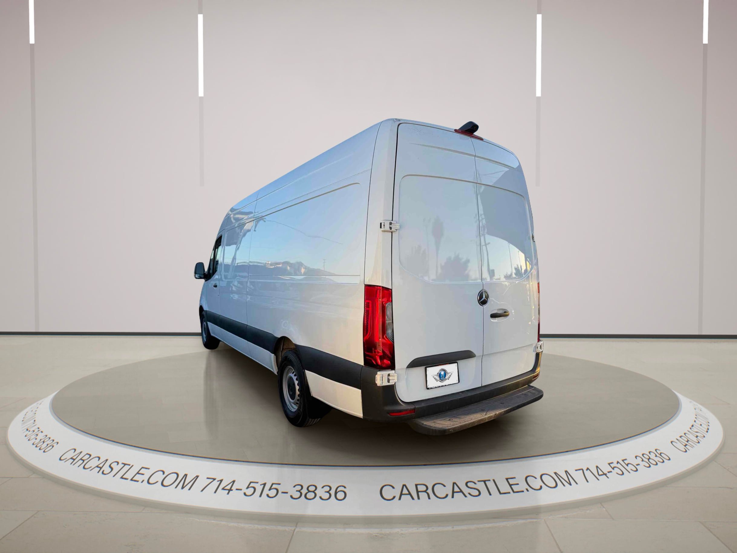 Used 2023 Mercedes-Benz Sprinter 2500 image 4