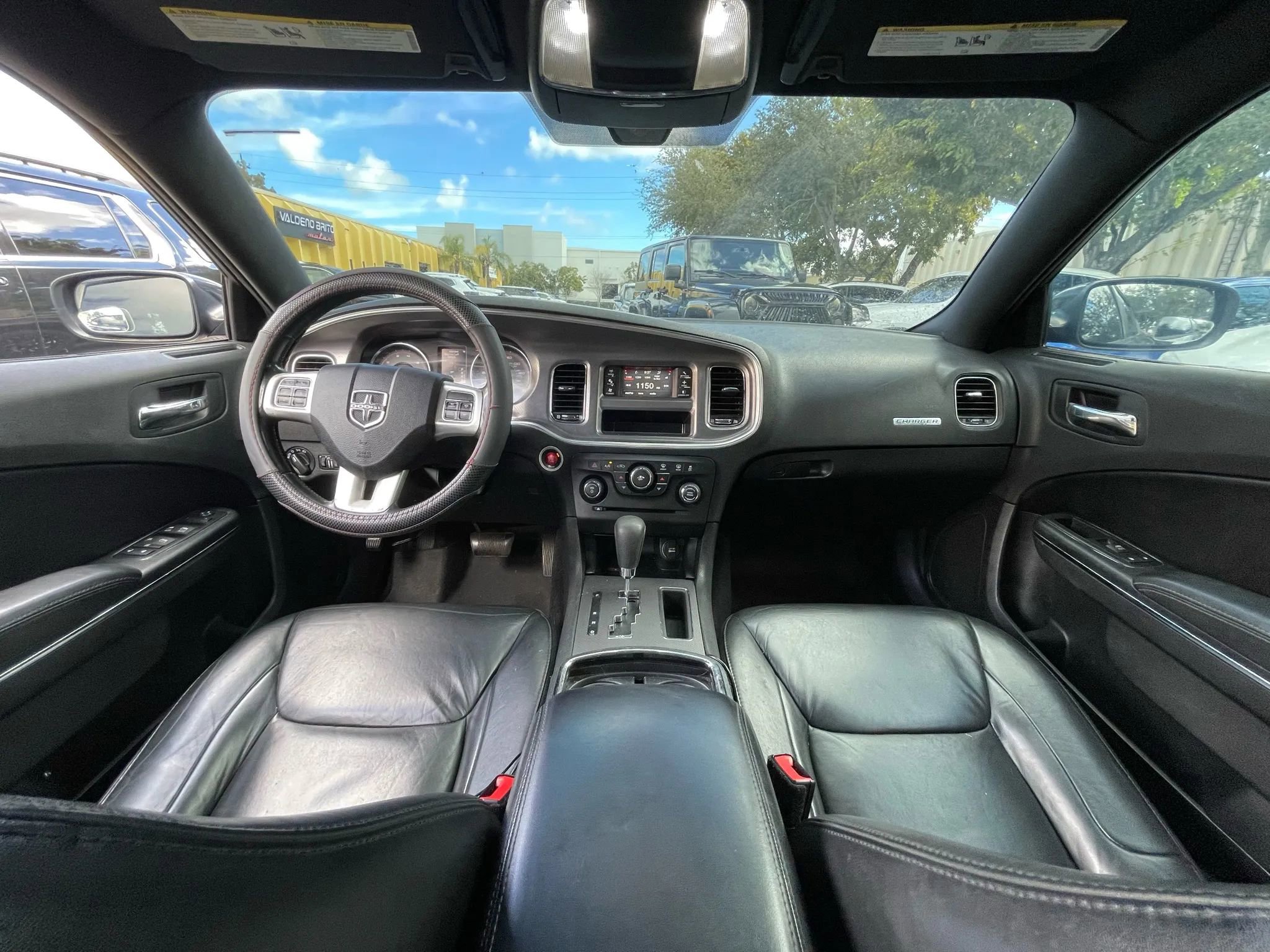 Used 2013 Dodge Charger SE image 15