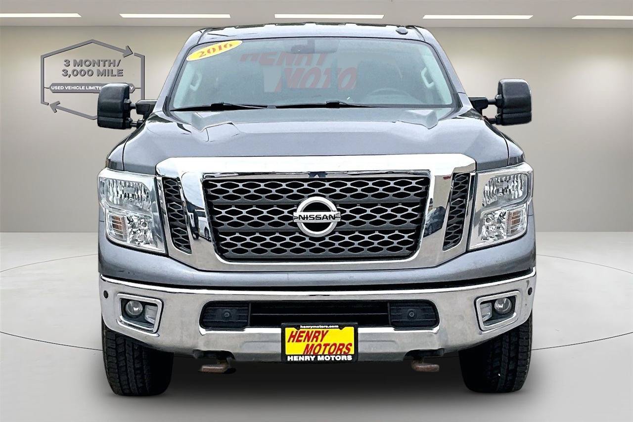 Used 2016 Nissan Titan SV AWD/4WD image 2