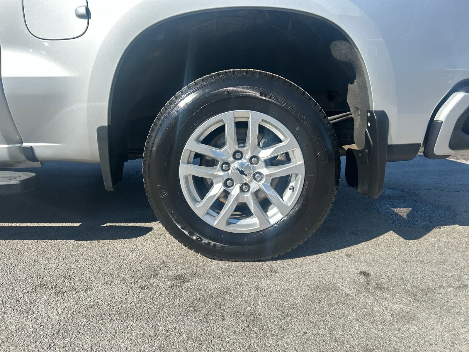 Used 2020 Chevrolet Silverado 1500 RST AWD/4WD image 9