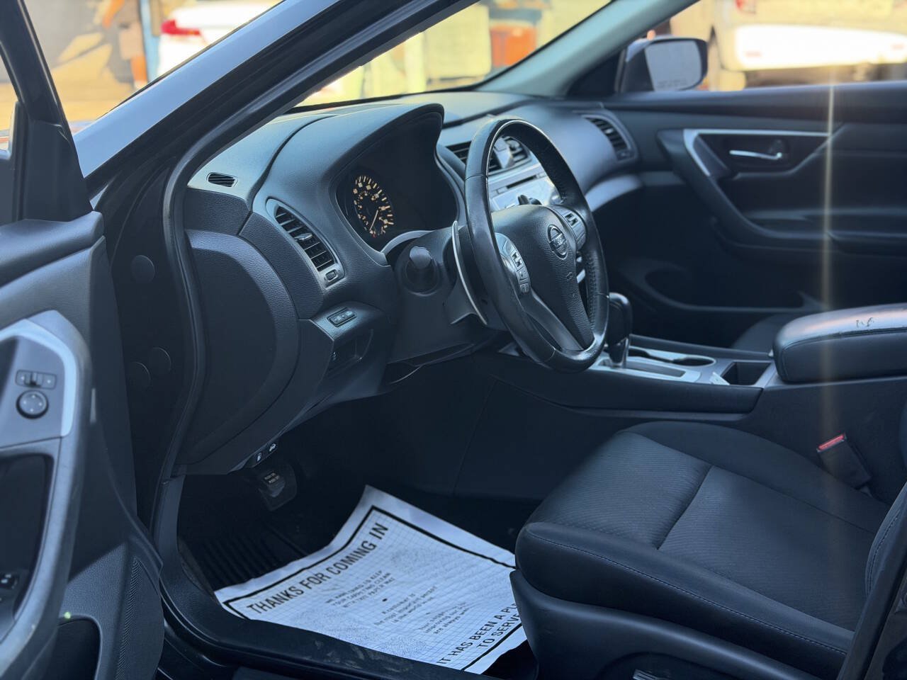 Used 2017 Nissan Altima 2.5 SR w/ Midnight Edition Package FWD image 8