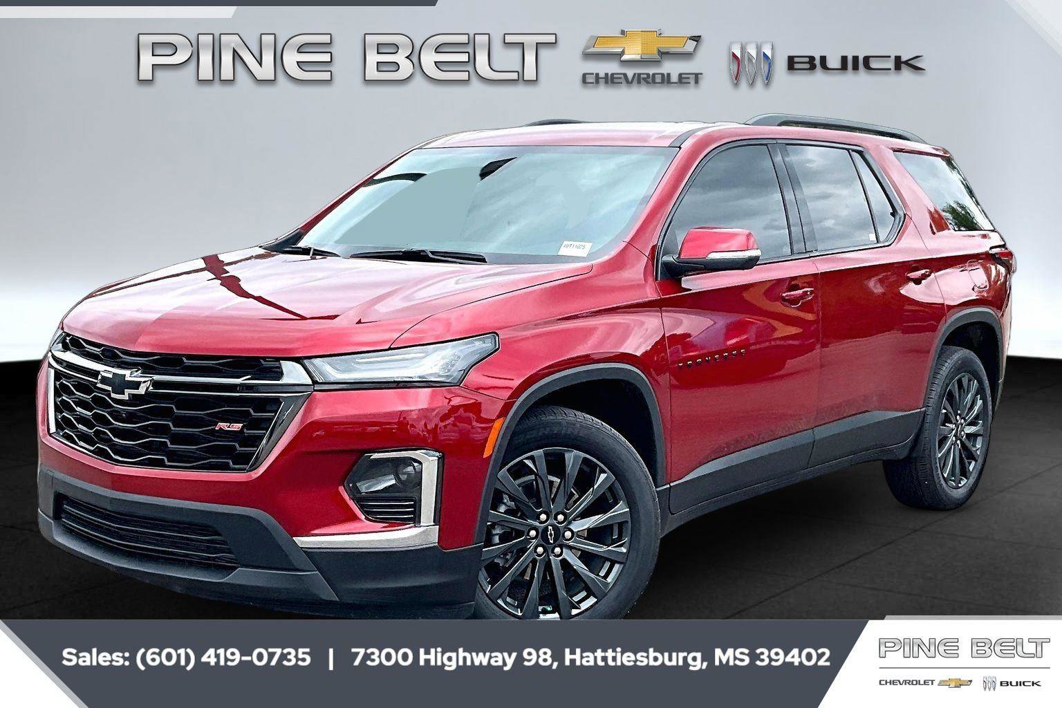 Used 2023 Chevrolet Traverse RS FWD image 10