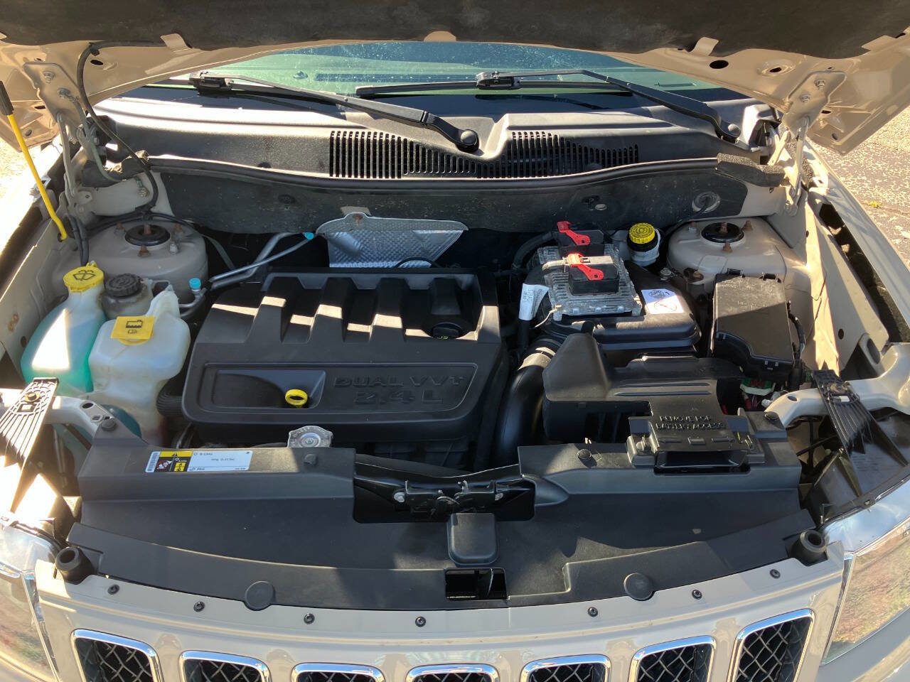 Used 2017 Jeep Compass Sport w/ Power Value Group image 23