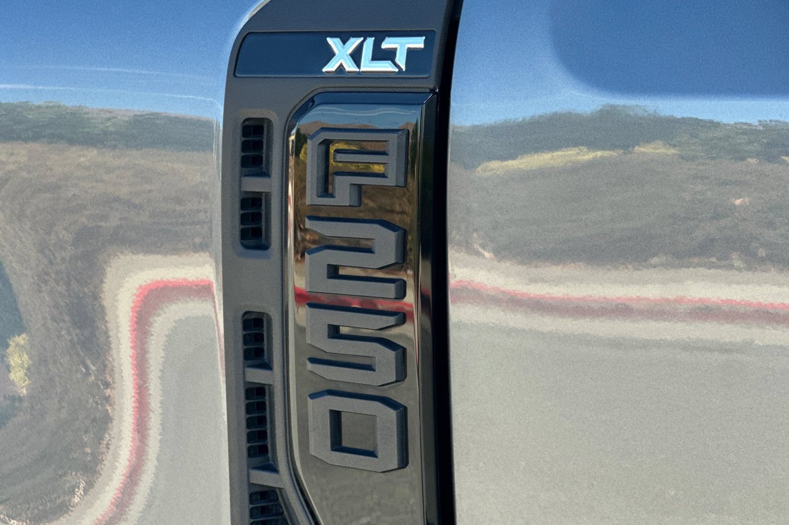 Used 2023 Ford F250 XLT w/ XLT Premium Package AWD/4WD image 26