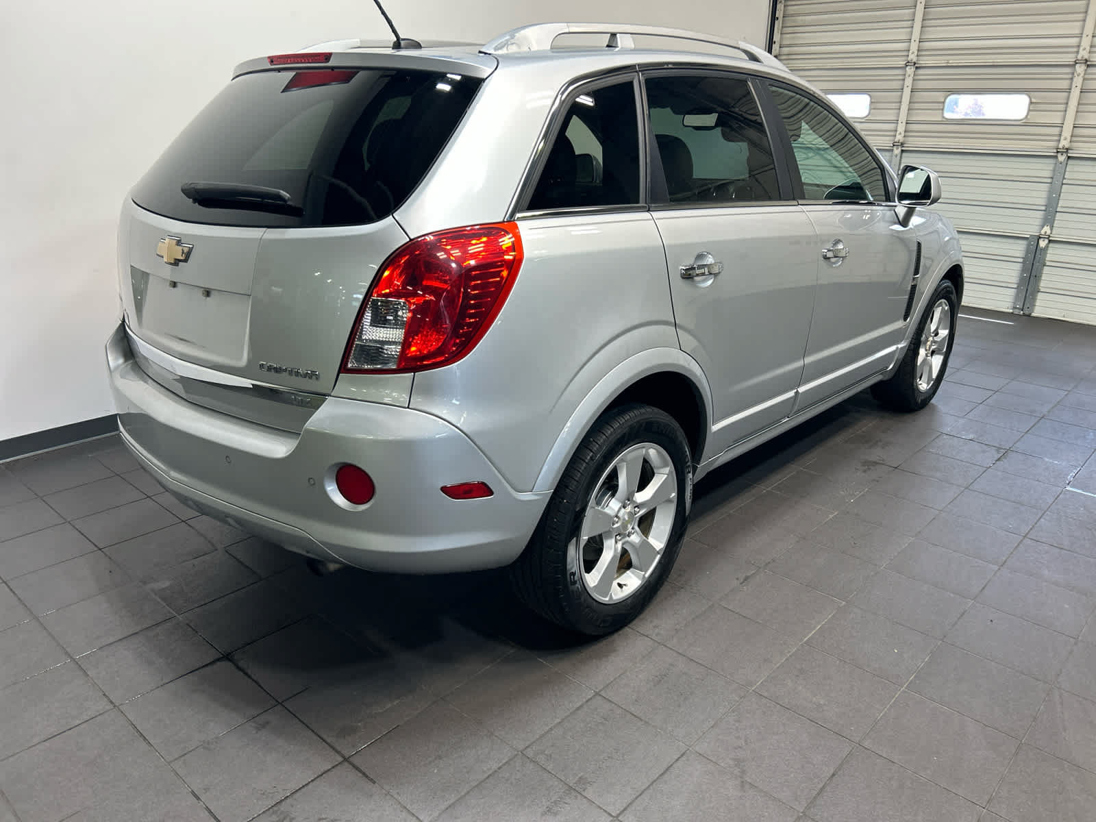 Used 2014 Chevrolet Captiva Sport LTZ FWD image 3