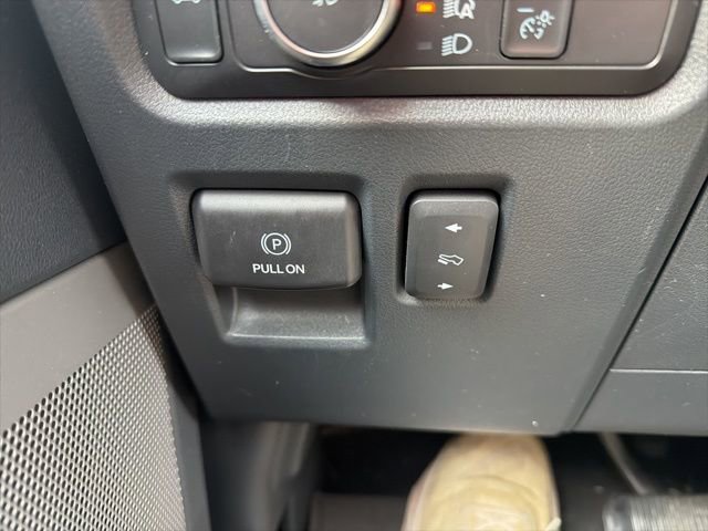 Used 2022 Ford F150 Lariat w/ Equipment Group 502A High image 28