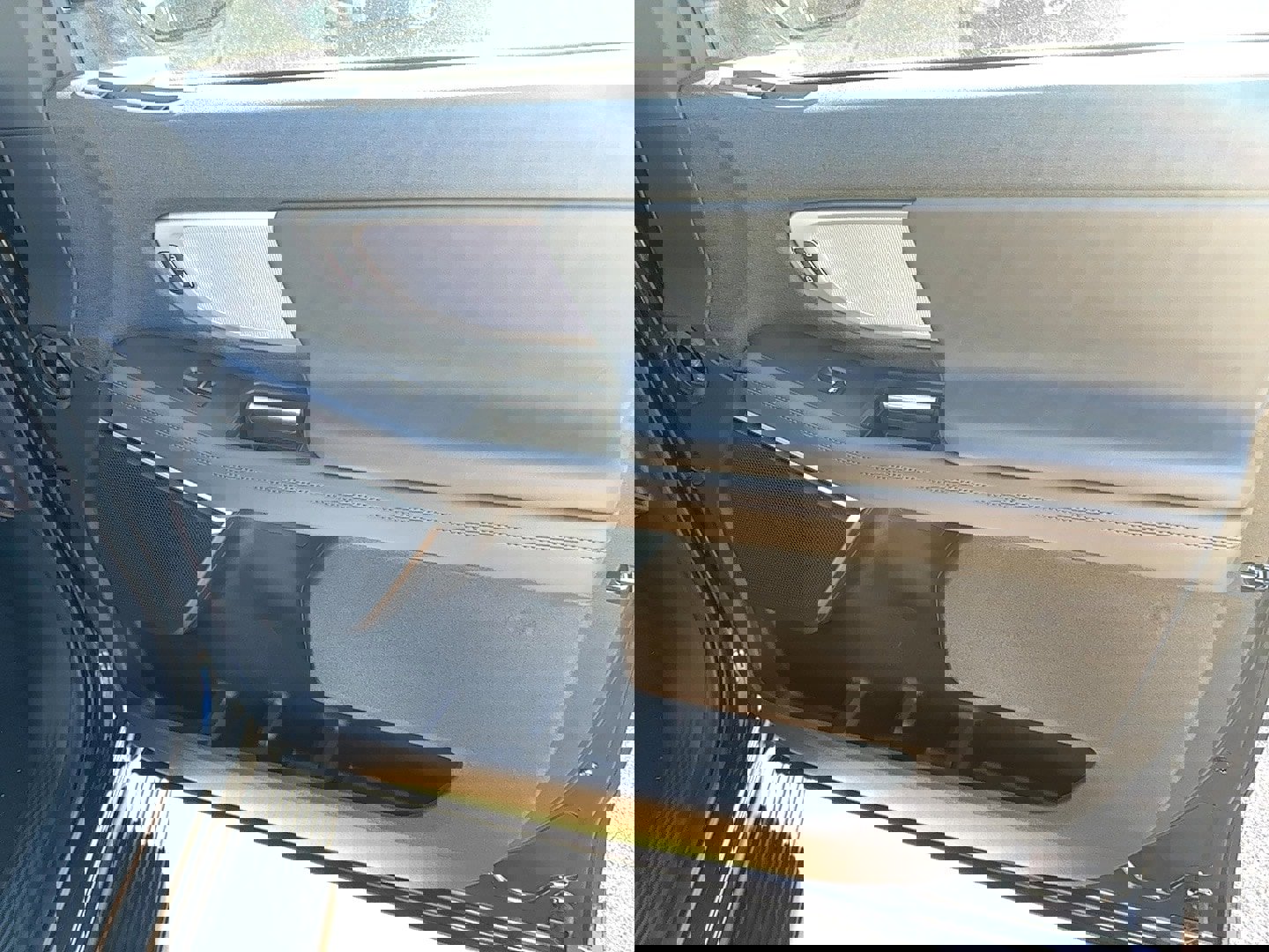 New 2025 Ford Expedition Active image 22