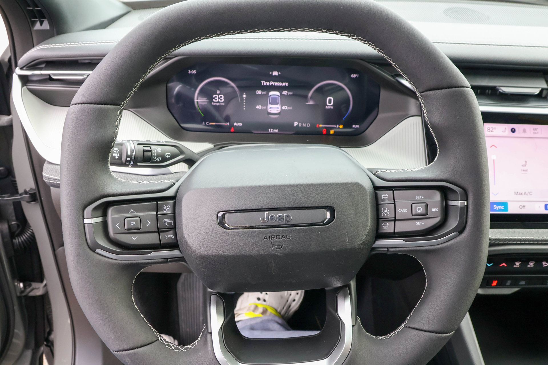 New 2026 Jeep Cherokee Laredo AWD/4WD image 28