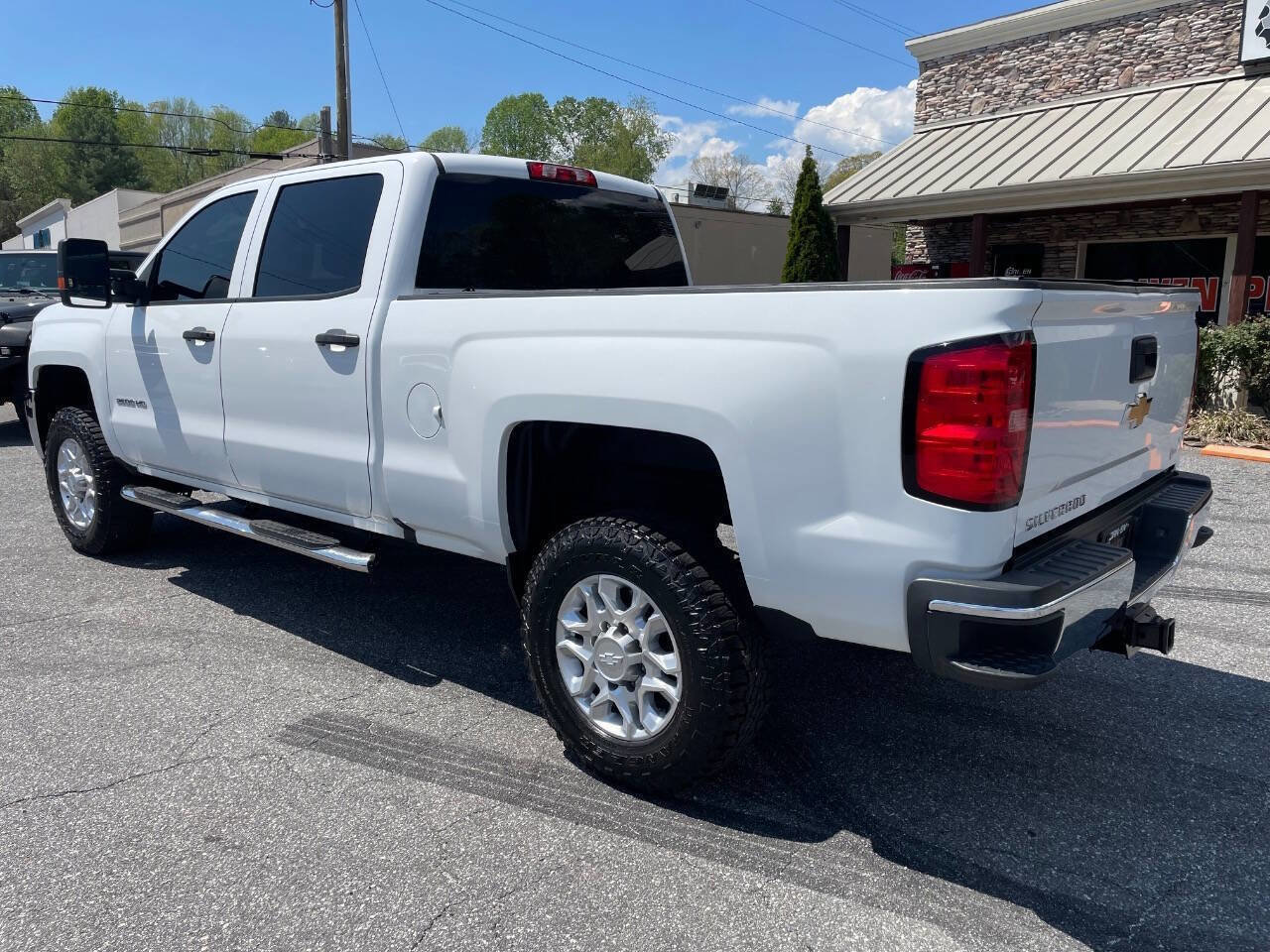 Used 2018 Chevrolet Silverado 2500 W/T w/ WT Convenience Package AWD/4WD image 11