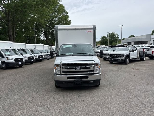 New 2027 Ford E-350 and Econoline 350 Super Duty RWD image 3