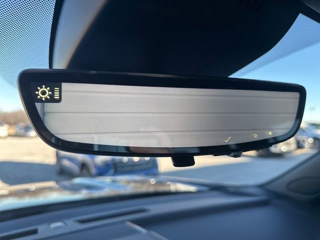 Used 2025 GMC Yukon Denali Ultimate w/ LPO, Floor Liner Package image 34