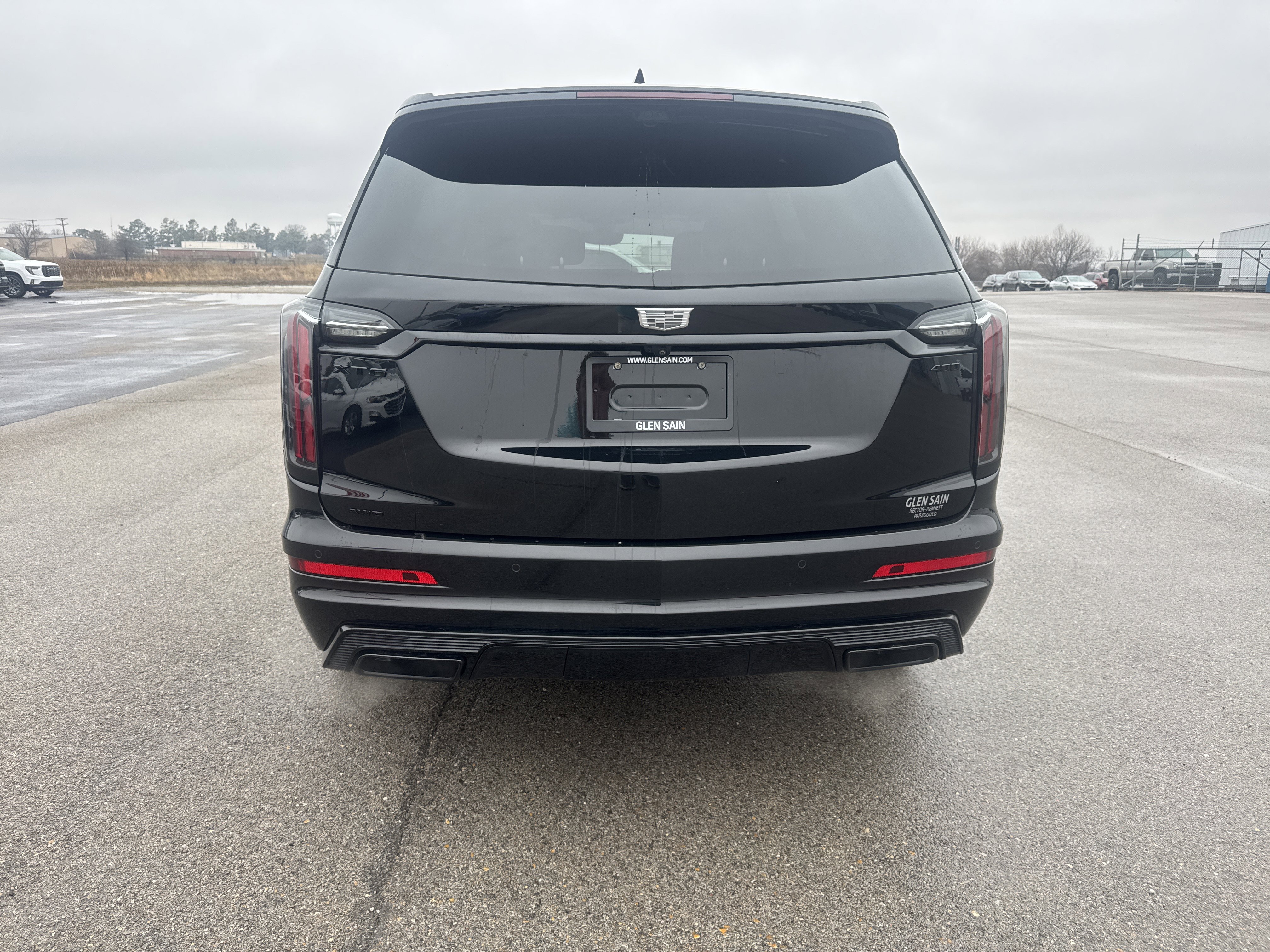 Used 2024 Cadillac XT6 Sport w/ LPO, ONYX Package image 4